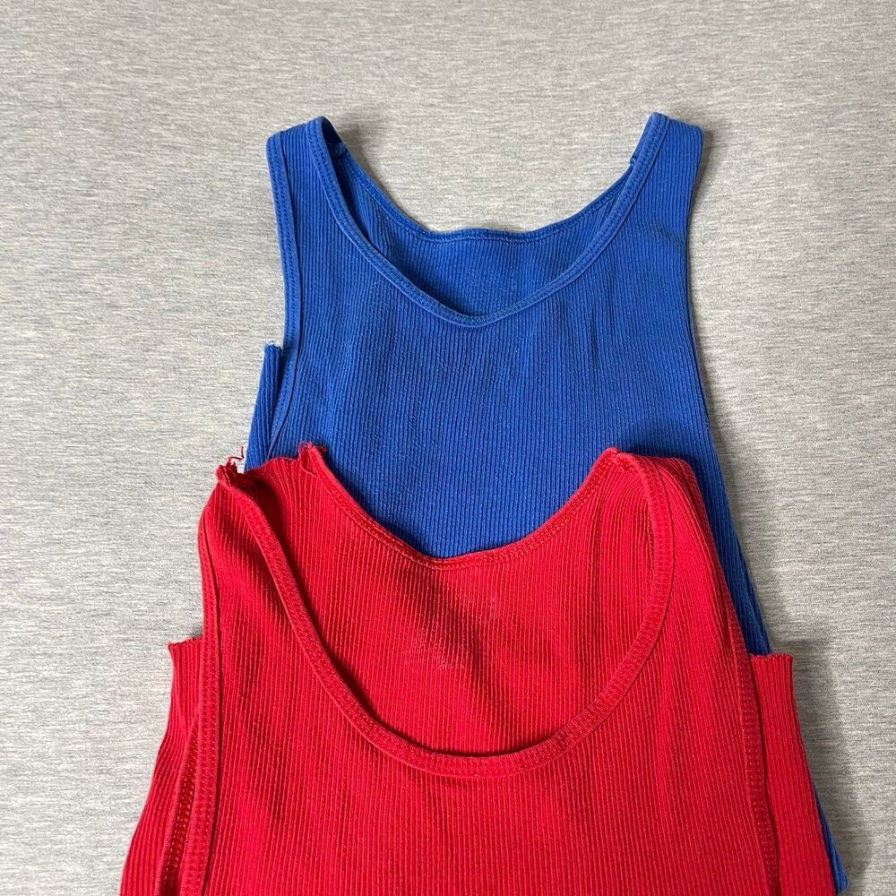 Hanes Men’s Cotton Multicolored Ribbed Tank Tops 3 PCS. Set - Picture 3 of 8